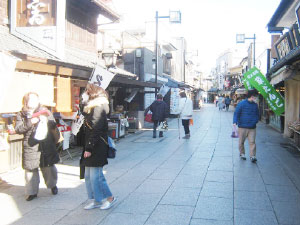 東京に設置（柴又帝釈天）